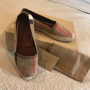 Burberry espadrilles in excellent condition